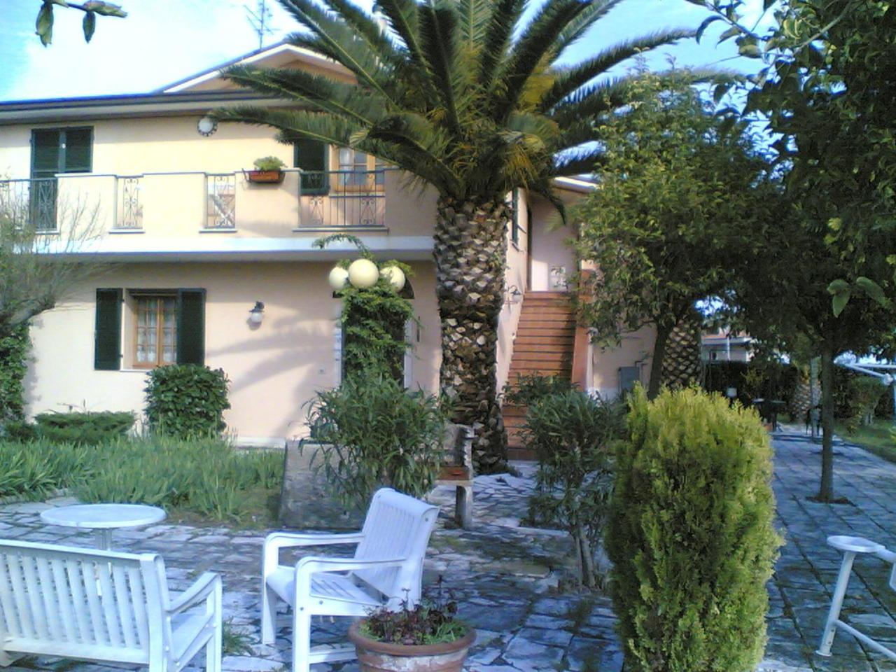 Bed&Breakfast Giardino Agritourist Controguerra Luaran gambar